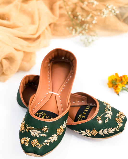 Royal Fern - Green Embroidered Women's Khussa.